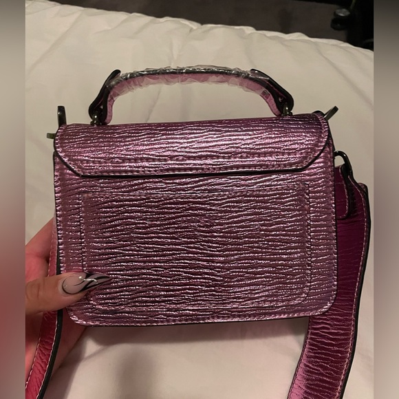 💓HVISK Renei Vegan Leather Crossbody Metallic Bag💓ASOS - Picture 7 of 7